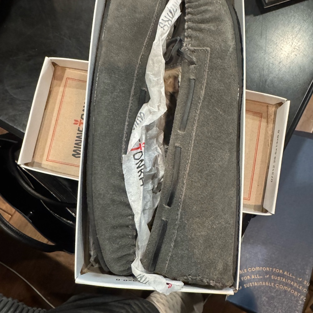 Minnetonka Women's Cally Slipper - Gray - Picture 9 of 12